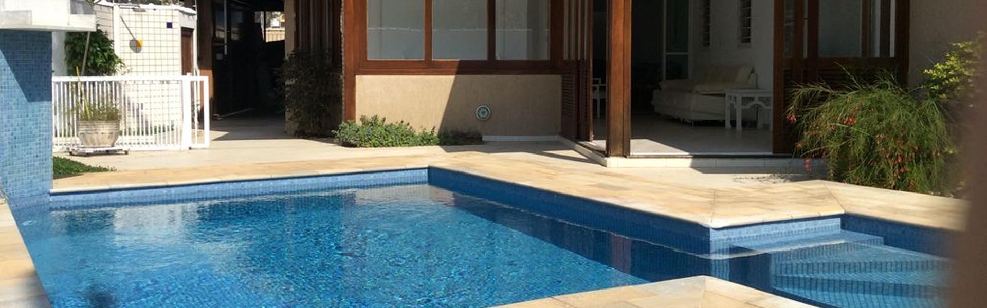 Empreza especializada na limpeza emergencial de piscinas em São Paulo